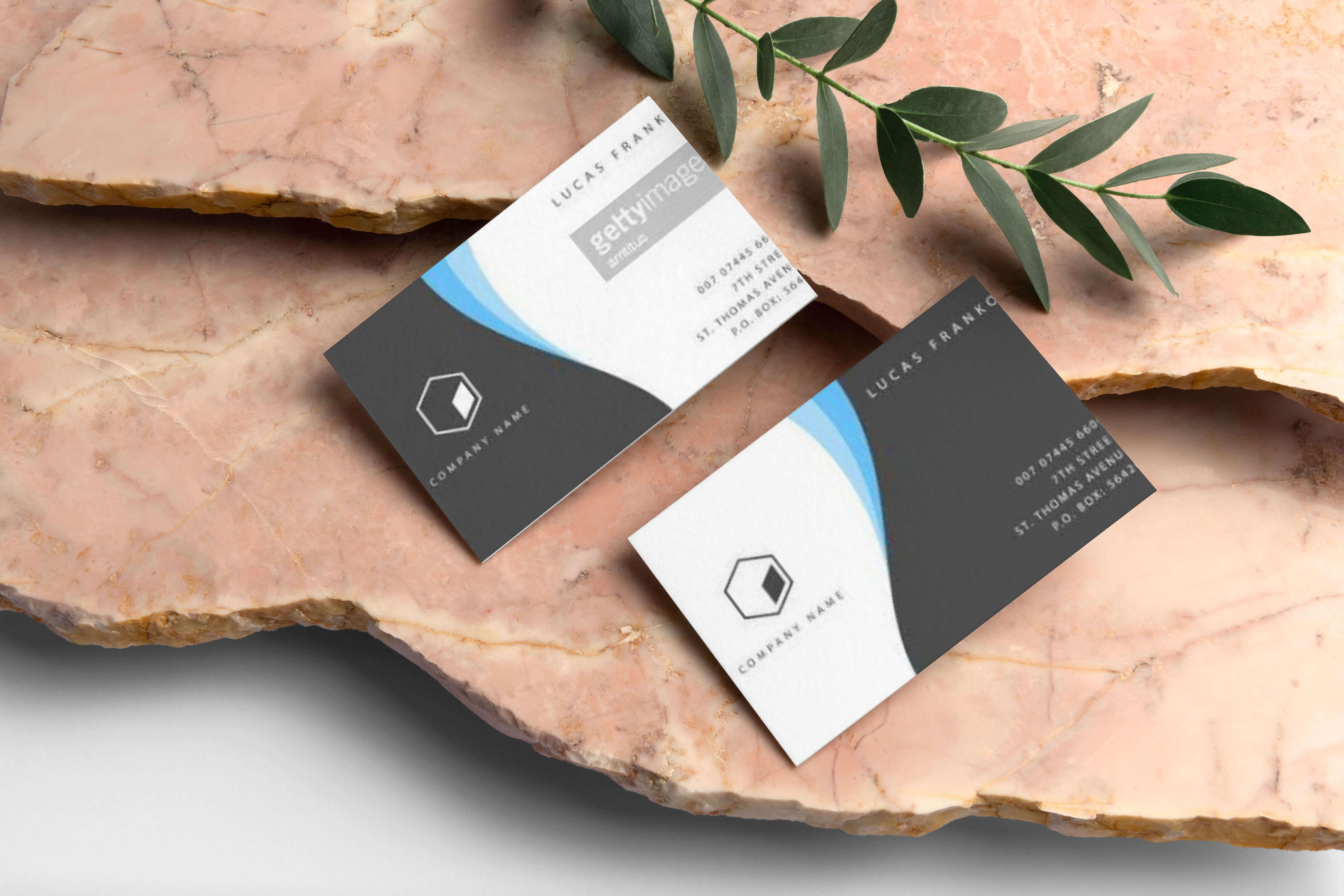 Guide to Business Card Formatting for a Professional Look