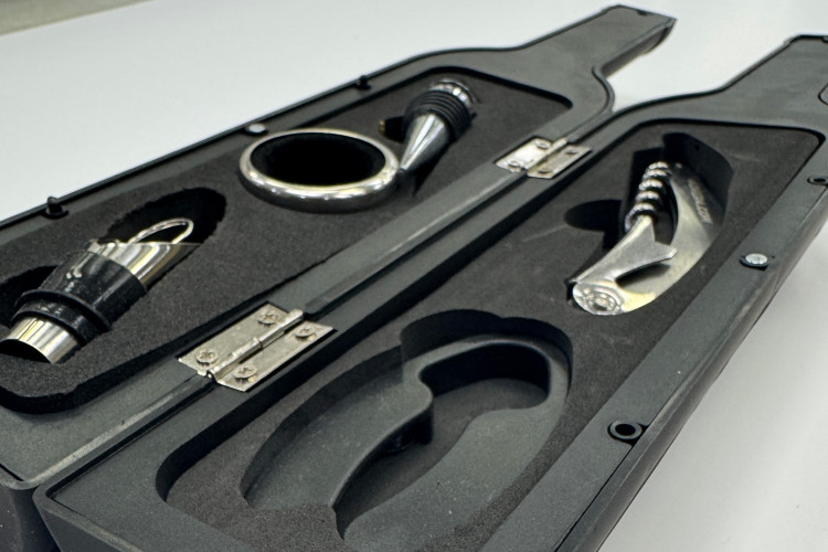 Wine Gift Set by 4OVER4