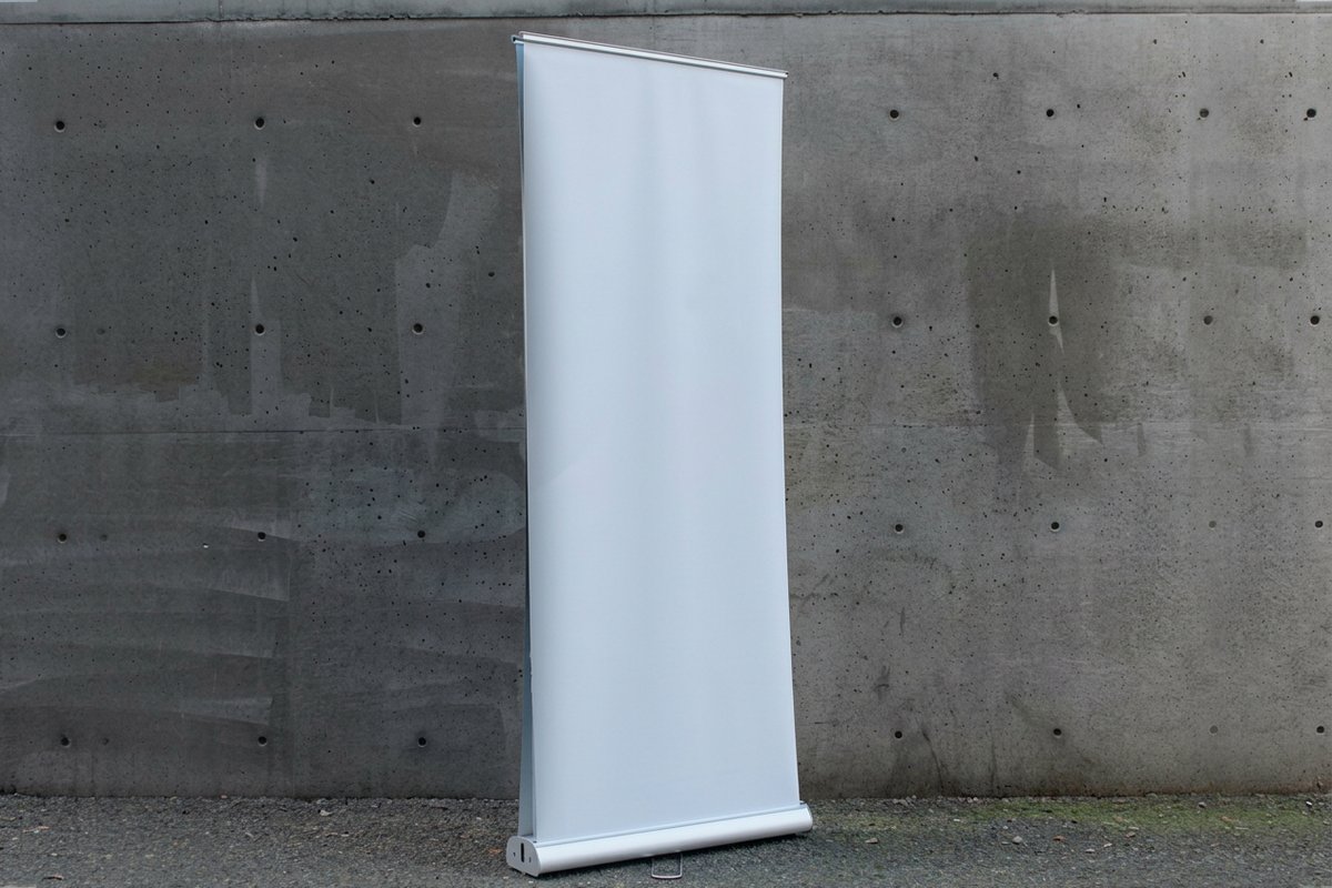 Double Retractable Stands