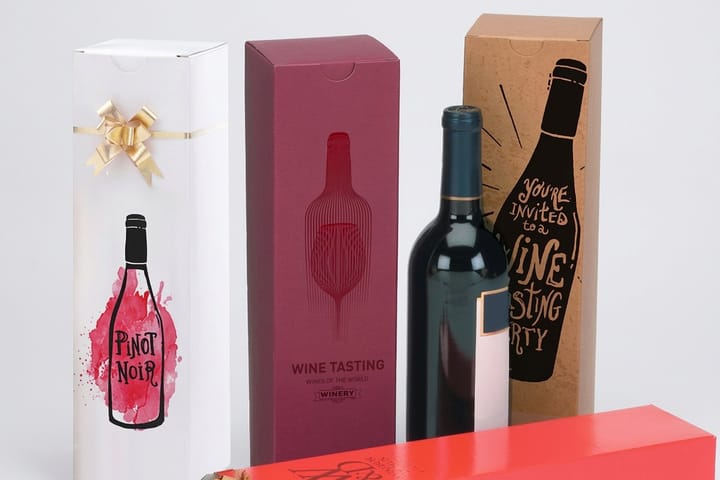 Wine boxes printed by 4OVER4 holding bottles as a gift set for a tasting room
